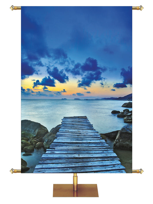 Camino de pancarta personalizada hacia Grace Dock hasta Water