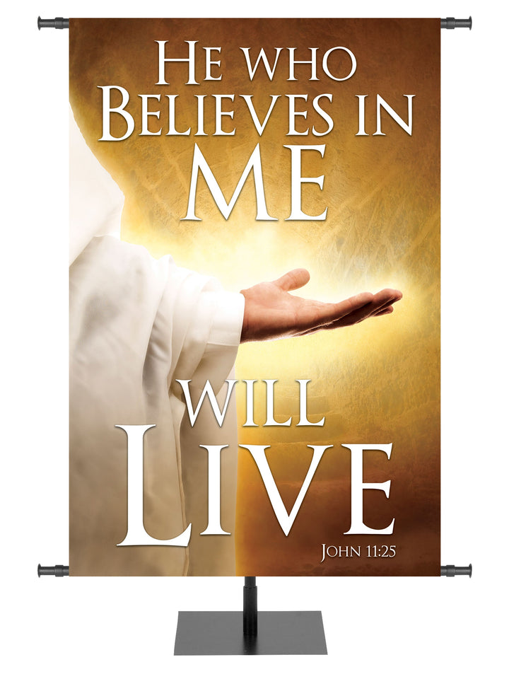 The Wonders of Easter He Who Believes Irregular Clearance Banner 3X5